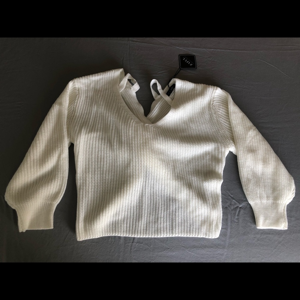 White Off-the-Shoulder Sweater - Size S - Picture 4 of 5